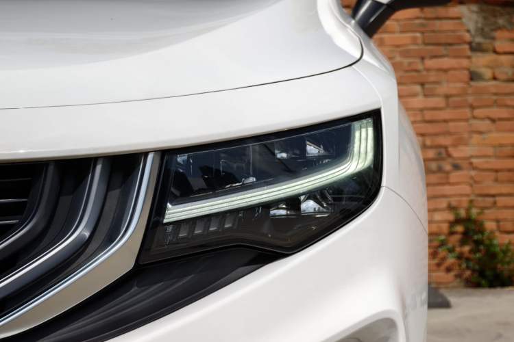 Used Geely Auto Haoyue 2020 1.8TD DCT Flagship 7-Seater Left Front Headlight