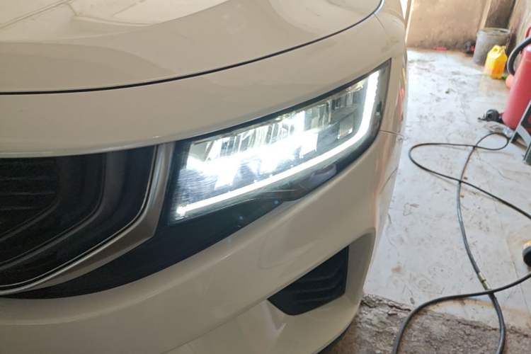 Used Geely Auto Haoyue 2020 1.8TD DCT Luxury Model 5 Seats Left Front Headlight