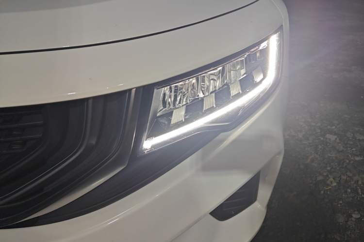 Used Geely Auto Haoyue 2020 1.8TD DCT Luxury 7-Seater Left Front Headlight