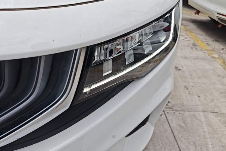 Used Geely Auto Haoyue 2020 1.8TD DCT Luxury 7-Seater Left Front Headlight