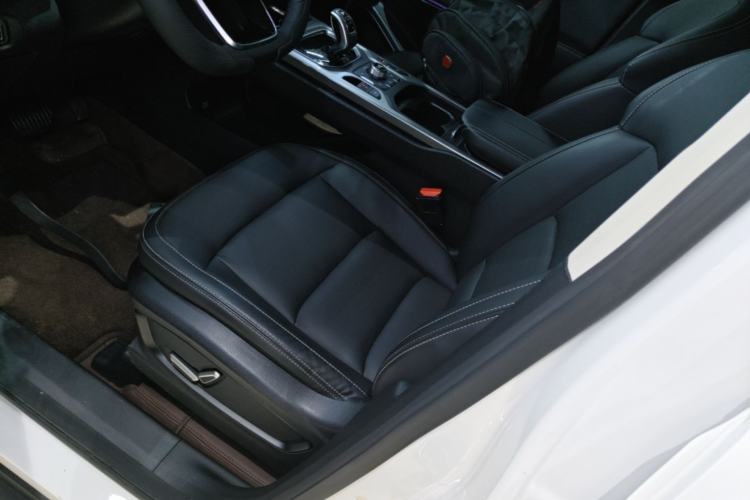 Used Geely Auto Haoyue 2020 1.8TD DCT Flagship 7-Seater Left Front Seat