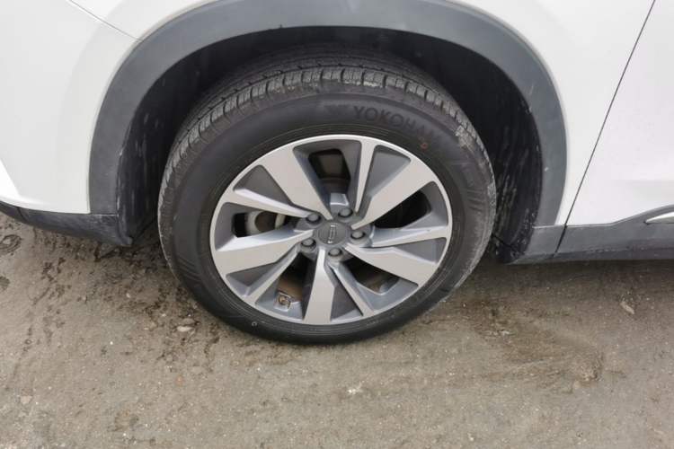Used Geely Auto Haoyue 2020 1.8TD DCT Luxury 7-Seater Left Front Wheel Hub