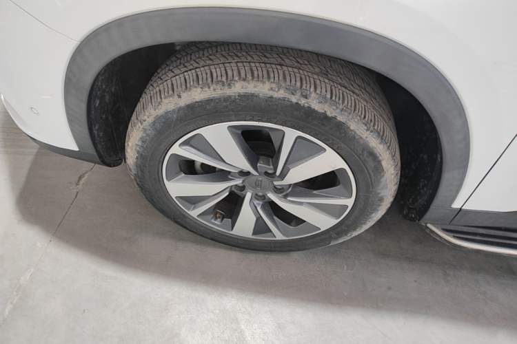 Used Geely Auto Haoyue 2020 1.8TD DCT Flagship 7-Seater Left Front Wheel Hub