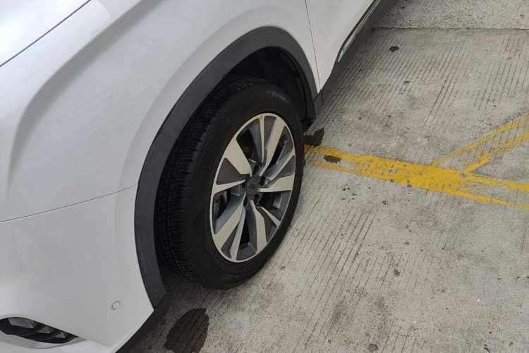 Used Geely Auto Haoyue 2020 1.8TD DCT Flagship 5-Seater Left Front Wheel Hub