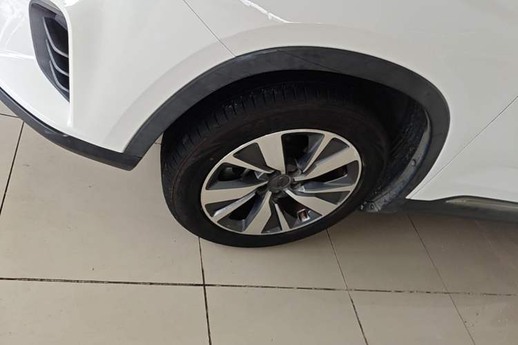 Used Geely Auto Haoyue 2020 1.8TD DCT Luxury 7-Seater Left Front Wheel Hub