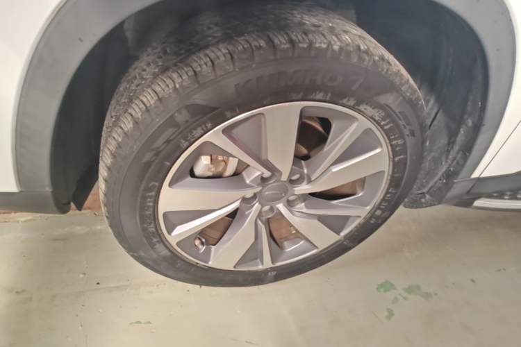 Used Geely Auto Haoyue 2020 1.8TD DCT Luxury 7-Seater Left Front Wheel Hub