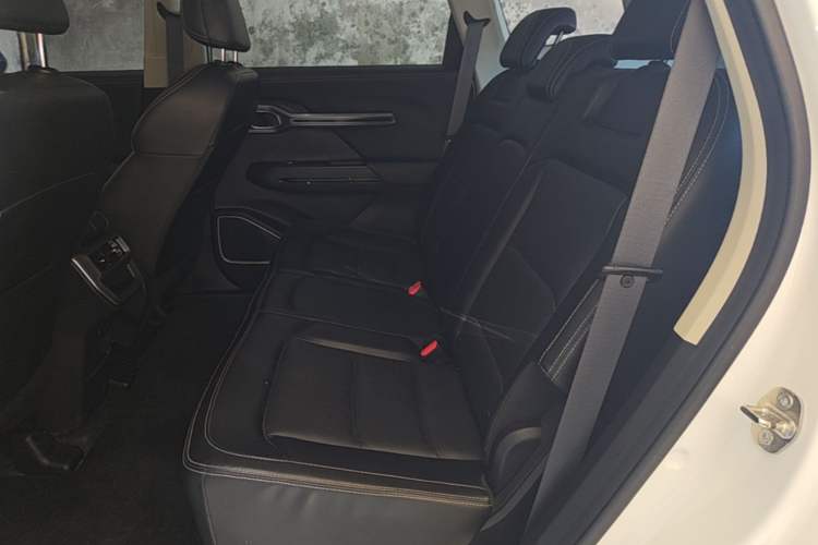 Used Geely Auto Haoyue 2020 1.8TD DCT Luxury Model 5 Seats Left Rear Seat