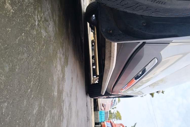 Used Geely Auto Haoyue 2020 1.8TD DCT Luxury 7-Seater Left Side Sill