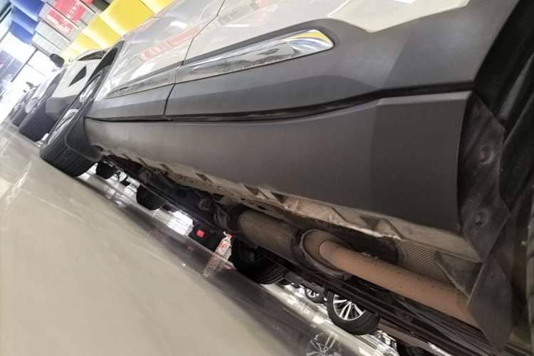 Used Geely Auto Haoyue 2020 1.8TD DCT Flagship 5-Seater Left Side Sill