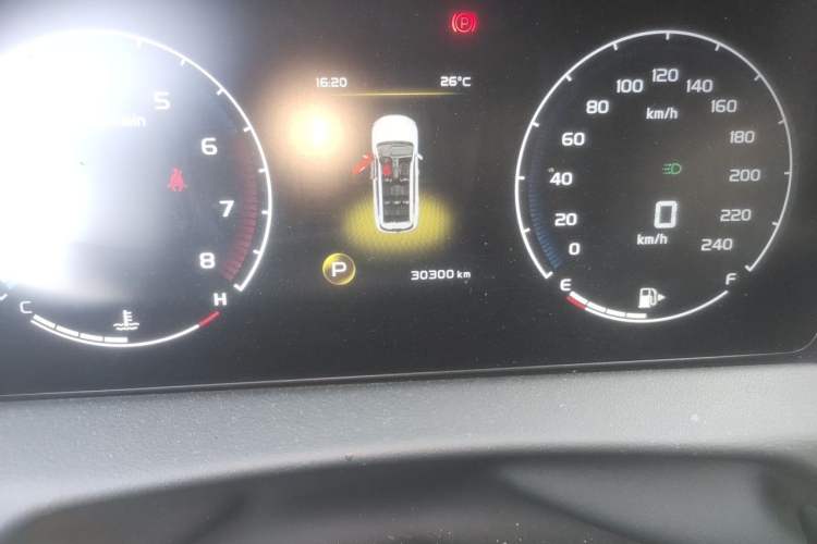 Used Geely Auto Haoyue 2020 1.8TD DCT Luxury 7-Seater Odometer Close Up