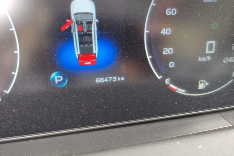 Used Geely Auto Haoyue 2020 1.8TD DCT Luxury Model 5 Seats Odometer Close Up