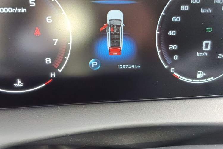 Used Geely Auto Haoyue 2020 1.8TD DCT Luxury 7-Seater Odometer Close Up