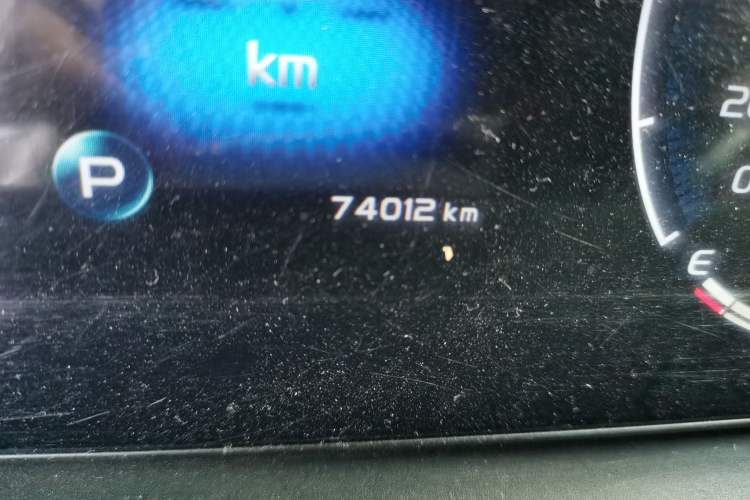 Used Geely Auto Haoyue 2020 1.8TD DCT Luxury Model 5 Seats Odometer Close Up