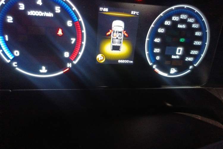 Used Geely Auto Haoyue 2020 1.8TD DCT Luxury Model 5 Seats Odometer Close Up