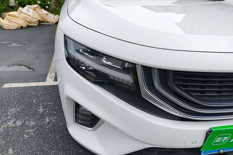 Used Geely Auto Haoyue 2020 1.8TD DCT Flagship 5-Seater Right Front Headlight