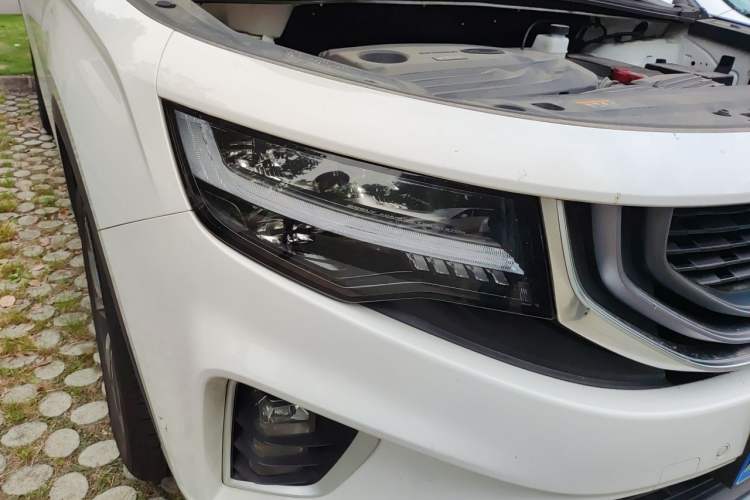 Used Geely Auto Haoyue 2020 1.8TD DCT Flagship 7-Seater Right Front Headlight