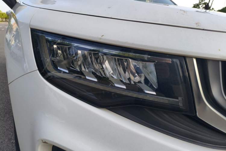 Used Geely Auto Haoyue 2020 1.8TD DCT Luxury 7-Seater Right Front Headlight