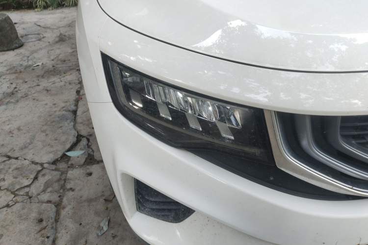 Used Geely Auto Haoyue 2020 1.8TD DCT Luxury 7-Seater Right Front Headlight