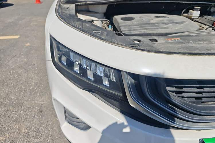 Used Geely Auto Haoyue 2020 1.8TD DCT Luxury 7-Seater Right Front Headlight