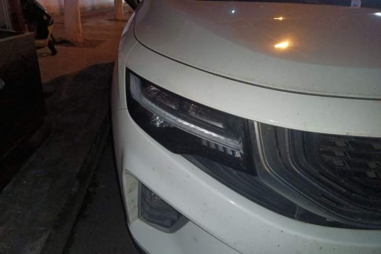Used Geely Auto Haoyue 2020 1.8TD DCT Flagship 7-Seater Right Front Headlight