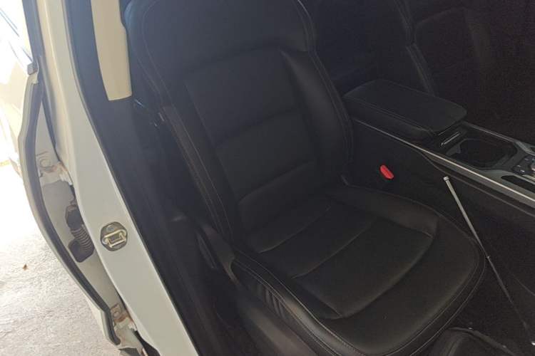 Used Geely Auto Haoyue 2020 1.8TD DCT Luxury Model 5 Seats Right Front Seat