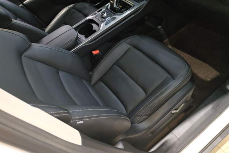 Used Geely Auto Haoyue 2020 1.8TD DCT Flagship 7-Seater Right Front Seat