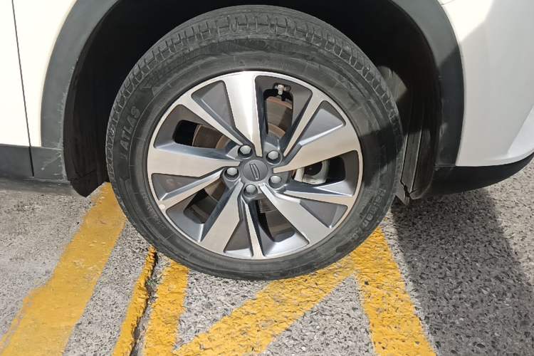 Used Geely Auto Haoyue 2020 1.8TD DCT Luxury 7-Seater Right Front Wheel Hub