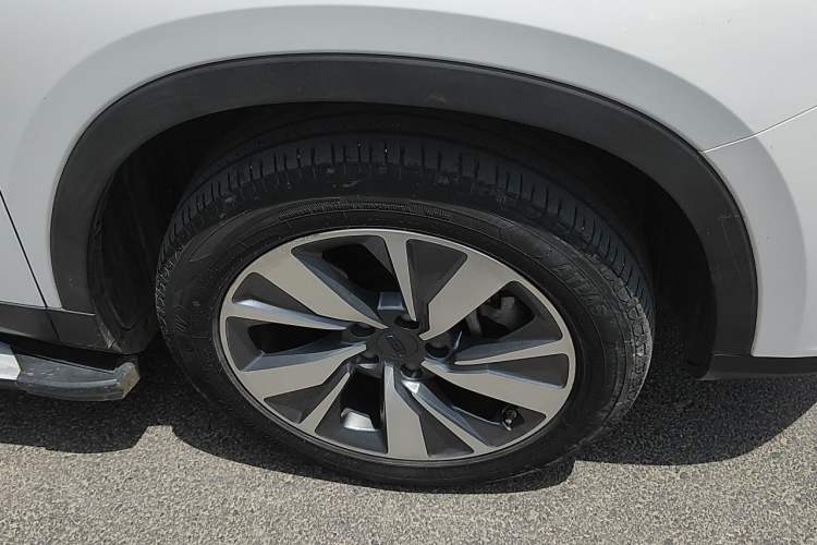 Used Geely Auto Haoyue 2020 1.8TD Automatic Comfort Model 5 Seats Right Front Wheel Hub