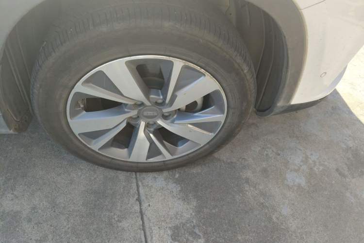 Used Geely Auto Haoyue 2020 1.8TD DCT Flagship 7-Seater Right Front Wheel Hub