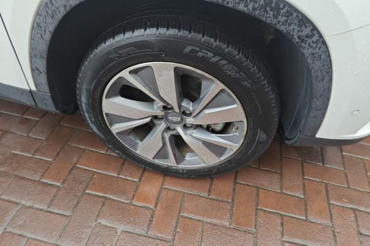 Used Geely Auto Haoyue 2020 1.8TD DCT Flagship 7-Seater Right Front Wheel Hub