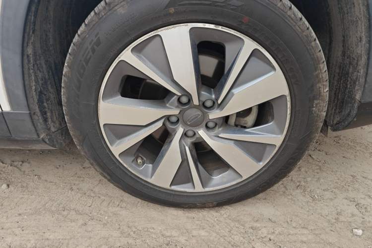 Used Geely Auto Haoyue 2020 1.8TD DCT Luxury 7-Seater Right Front Wheel Hub