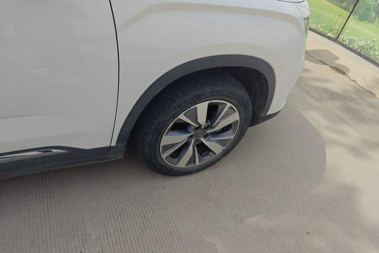 Used Geely Auto Haoyue 2020 1.8TD DCT Flagship 7-Seater Right Front Wheel Hub
