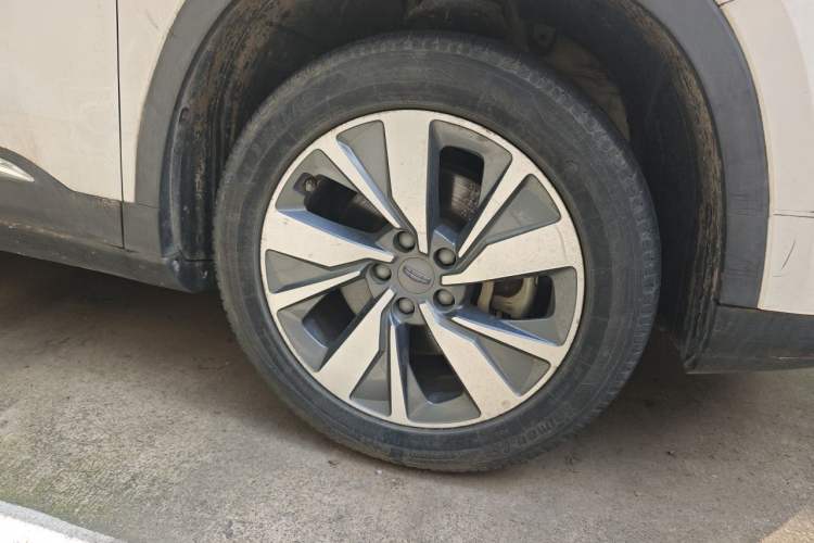 Used Geely Auto Haoyue 2020 1.8TD DCT Luxury 7-Seater Right Front Wheel Hub