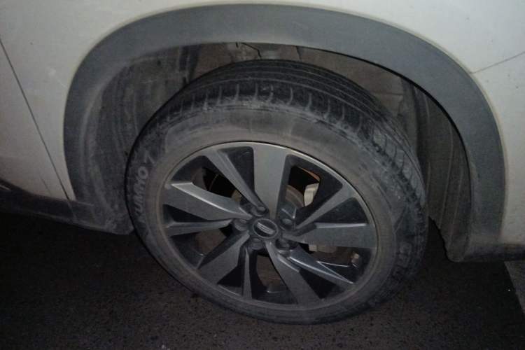 Used Geely Auto Haoyue 2020 1.8TD DCT Flagship 7-Seater Right Front Wheel Hub