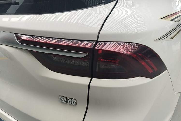 Used Geely Auto Haoyue 2020 1.8TD DCT Luxury 7-Seater Right Rear Taillight
