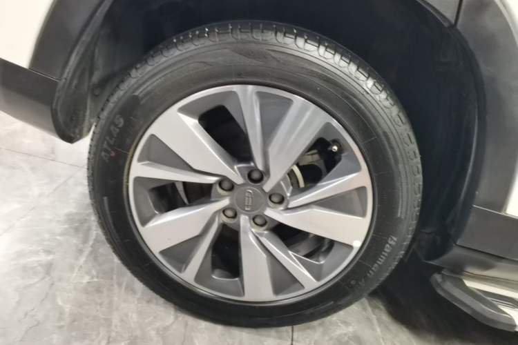 Used Geely Auto Haoyue 2020 1.8TD DCT Luxury 7-Seater Right Rear Wheel Hub