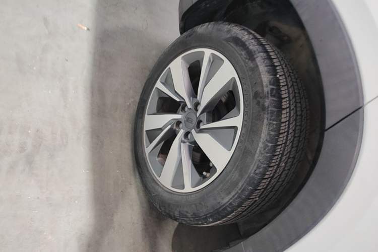 Used Geely Auto Haoyue 2020 1.8TD DCT Flagship 7-Seater Right Rear Wheel Hub