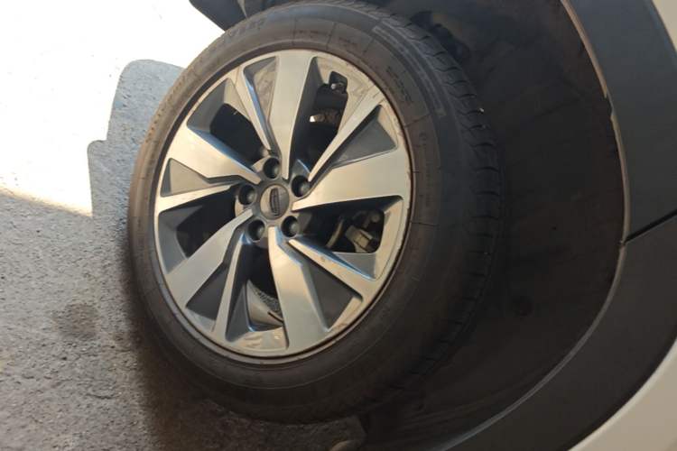 Used Geely Auto Haoyue 2020 1.8TD DCT Luxury Model 5 Seats Right Rear Wheel Hub