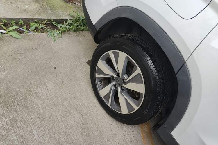 Used Geely Auto Haoyue 2020 1.8TD DCT Flagship 5-Seater Right Rear Wheel Hub