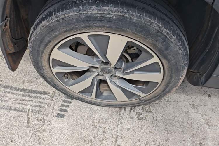 Used Geely Auto Haoyue 2020 1.8TD DCT Luxury 7-Seater Right Rear Wheel Hub