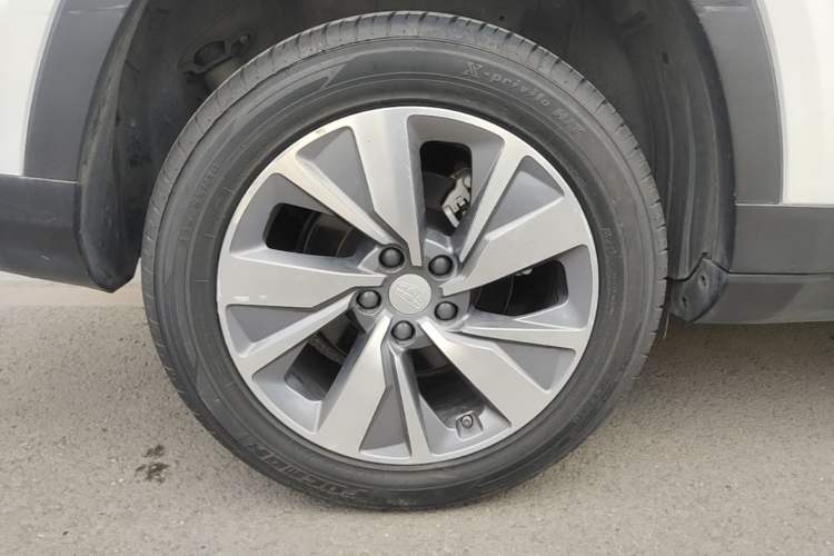 Used Geely Auto Haoyue 2020 1.8TD DCT Flagship 5-Seater Right Rear Wheel Hub