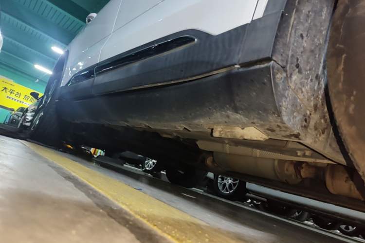 Used Geely Auto Haoyue 2020 1.8TD DCT Flagship 7-Seater Right Side Sill