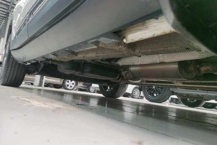 Used Geely Auto Haoyue 2020 1.8TD DCT Flagship 5-Seater Right Side Sill