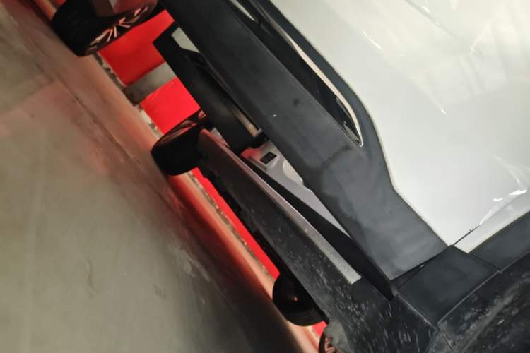 Used Geely Auto Haoyue 2020 1.8TD DCT Luxury 7-Seater Right Side Sill
