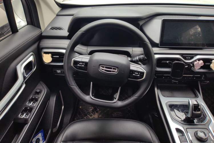 Used Geely Auto Haoyue 2020 1.8TD DCT Luxury Model 5 Seats Steering Wheel