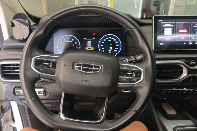 Used Geely Auto Haoyue 2020 1.8TD DCT Luxury Model 5 Seats Steering Wheel