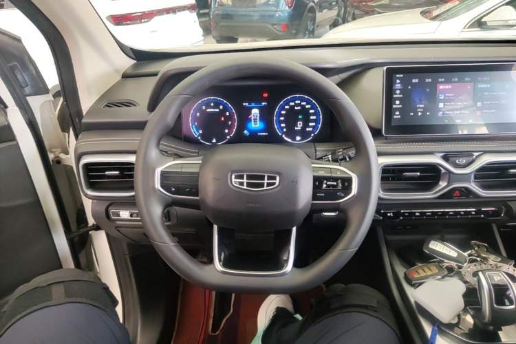 Used Geely Auto Haoyue 2020 1.8TD Automatic Comfort Model 5 Seats Steering Wheel