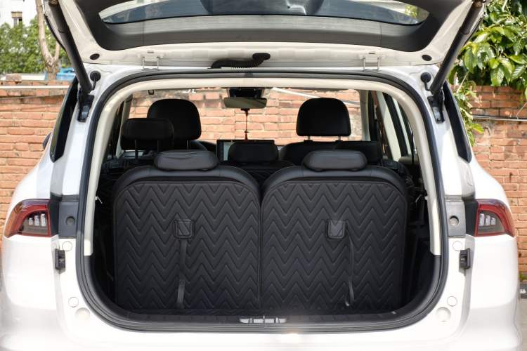 Used Geely Auto Haoyue 2020 1.8TD DCT Flagship 7-Seater Trunk