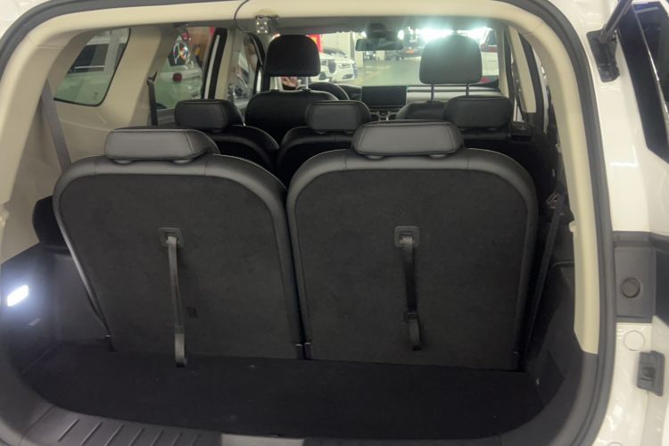 Used Geely Auto Haoyue 2020 1.8TD DCT Luxury 7-Seater Trunk