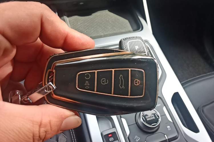 Used Geely Auto Haoyue 2020 1.8TD DCT Luxury 7-Seater Vehicle Key